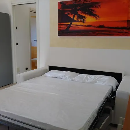 Eli's House In Sul Garda Appartement